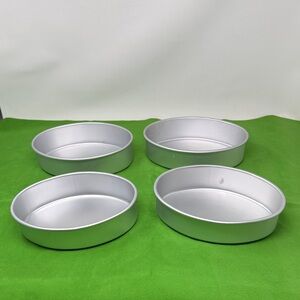 4 Oval Wilton Cake Pans